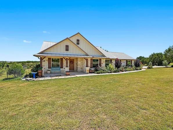 560 Saddle Ridge Dr, Bertram, TX 78605