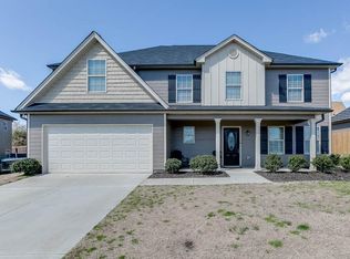512 Highpoint Cir, Winder, GA 30680