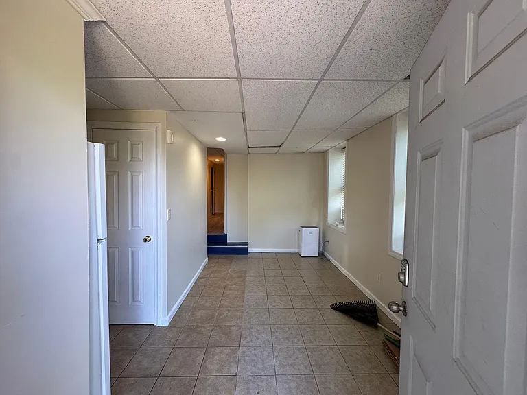 28 Terrace Ave #1F — Photo 6