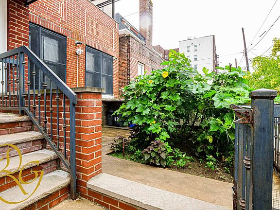 2nd image of 1512 Avenue S