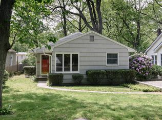 192 Highwood Rd, Oakhurst, NJ 07755