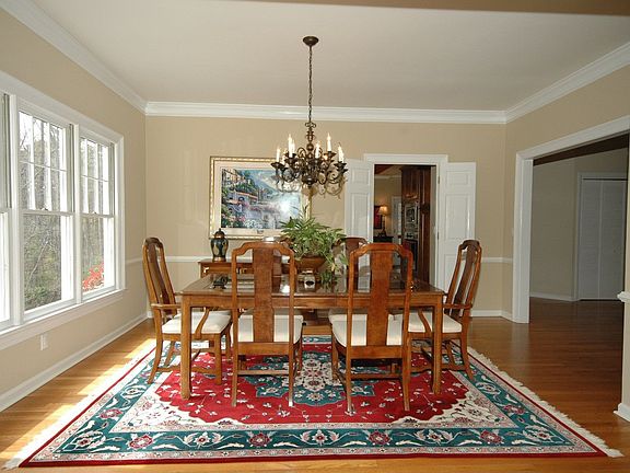 3rd image of 4005 Almond Ct