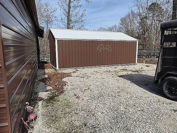 3rd image of 101 Ridge Point Rd