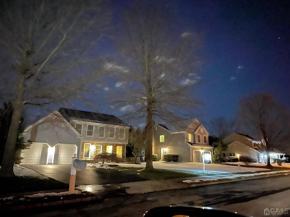 1st image of 68 Franklin Dr