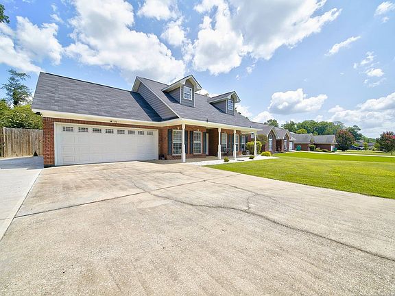 5th image of 57 Meadowlark Dr