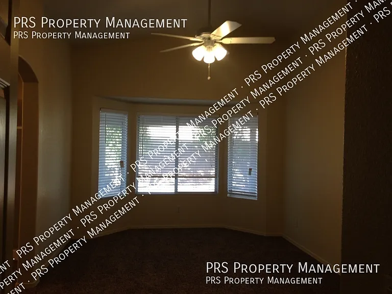 818 W Silver Creek Rd — Photo 36