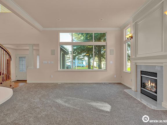 5th image of 16800 Carmel Cir