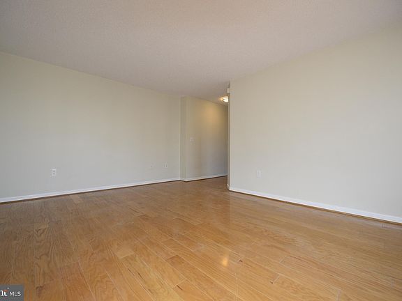 4th image of 2121 Jamieson Ave Unit 709