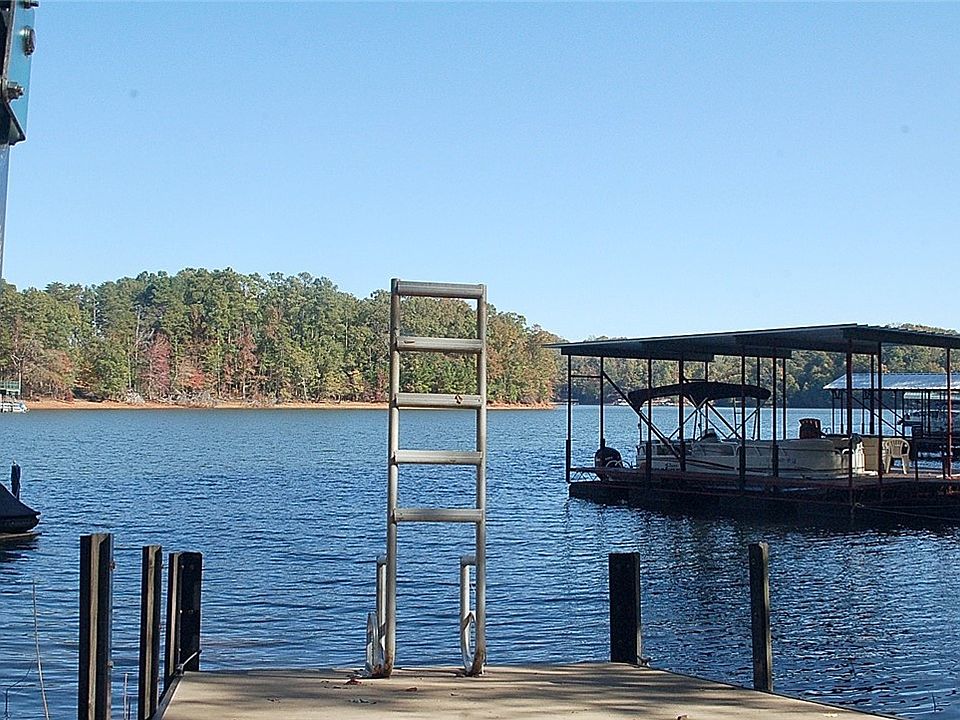 1st image of 1006 Pinelake Dr