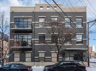 212 N Racine Ave #304, Chicago, IL 60607