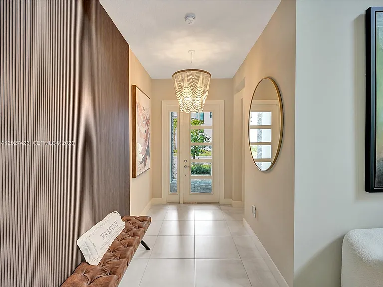 8642 Swinley Forest Way — Photo 4