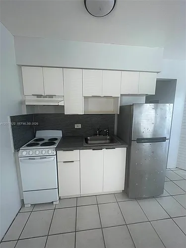14305 NE 6th Ave #1 Photo 1