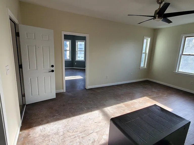 38 Fox St #3 — Photo 1