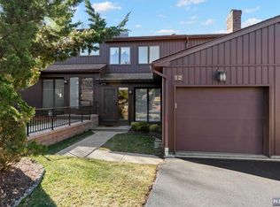 12 Highpoint, Cedar Grove, NJ 07009