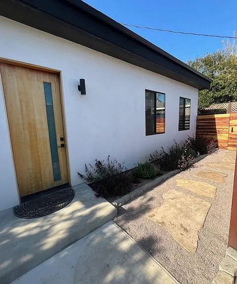 12515 Barbara Ave — Photo 10