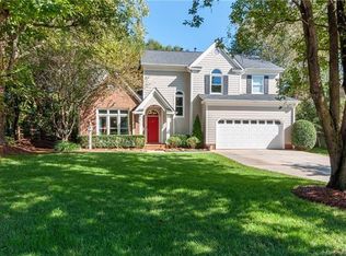 8520 Tamarron Dr, Charlotte, NC 28277