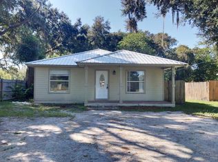 587 W Noble Ave, Bushnell, FL 33513