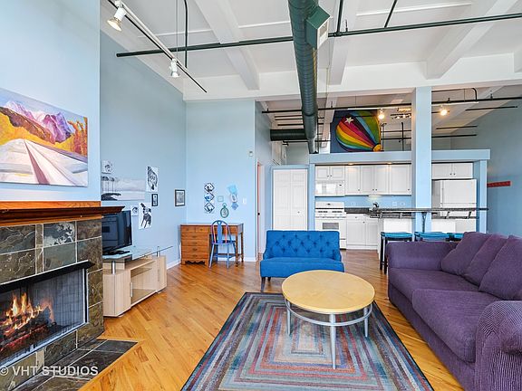 5th image of 2222 W Diversey Ave APT 409