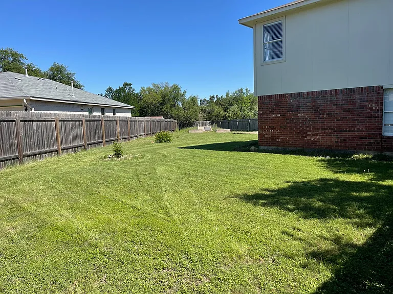 3515 Rock Shelf Ln — Photo 4