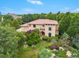 201 Fall Creek Rd, Lawrence, KS 66049