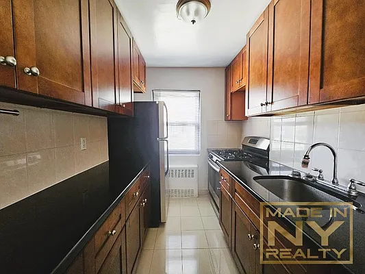 Rented by Made In NY Realty | media 9