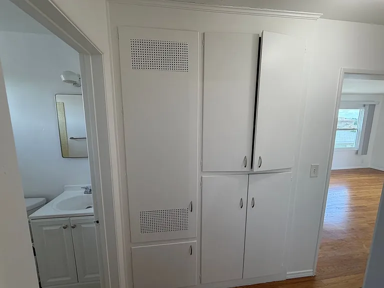 5660 Noel Dr — Photo 10