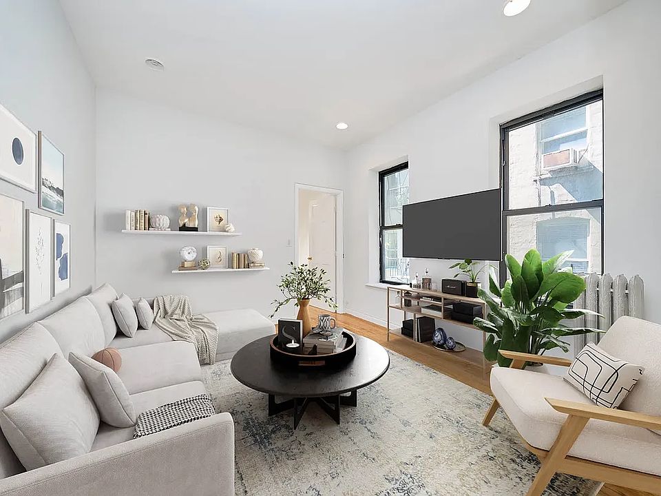 1st image of 70 W 109th St APT 34