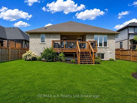 4th image of 23 Brookside Ln