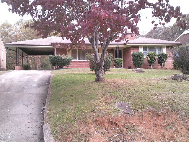 1st image of 811 2nd St