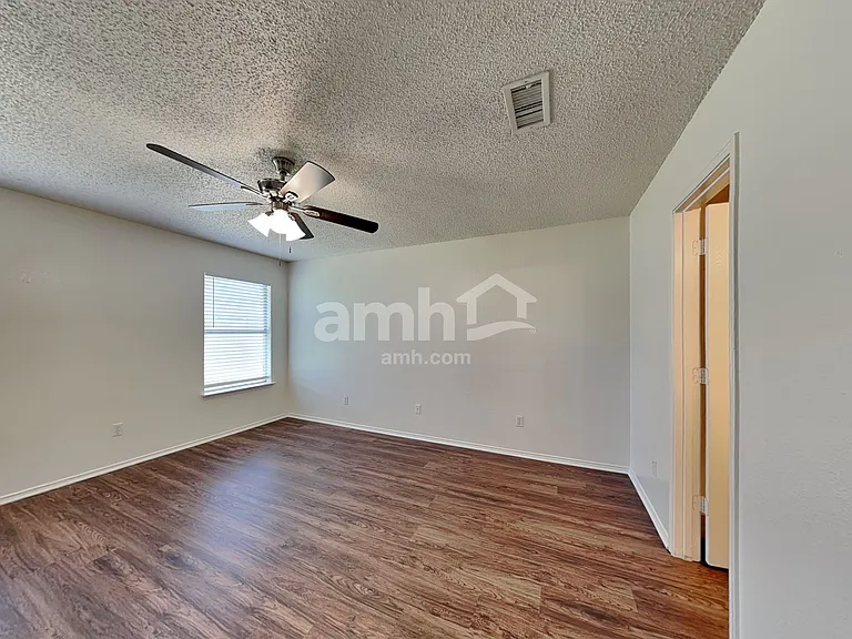 5713 Stone Meadow Ln — Photo 10