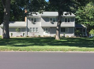 34 Heritage Dr, Trumbull, CT 06611