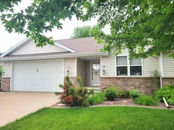 2326 HIGH MEADOWS LANE, Neenah, WI 54956