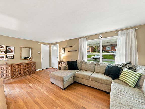 5th image of 221 Orchard Spring Rd