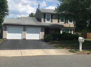 56 Markwood Dr, Howell, NJ 07731
