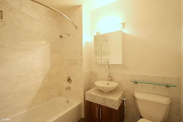 Sold by Citi Habitats | media 4