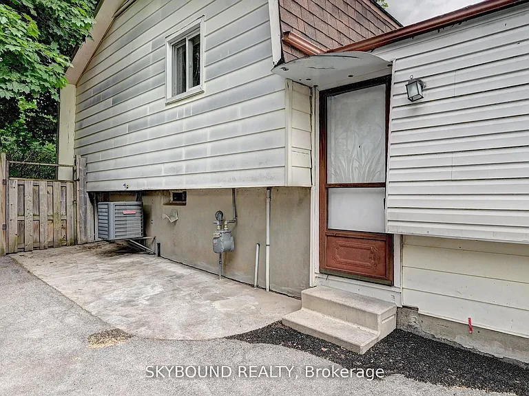 48 Cluthe Cres — Photo 7