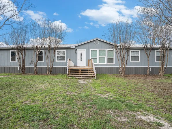 120 Donna St, Alvarado, TX 76009