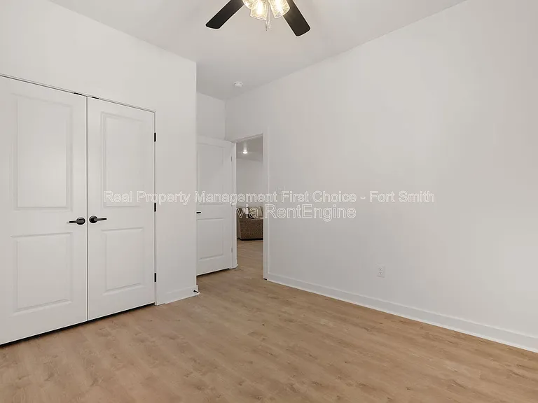 8724 Cantera Dr #B — Photo 4