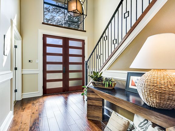4th image of 5412 Odessa Ln