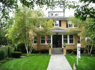 5856 N Forest Glen Ave, Chicago, IL 60646