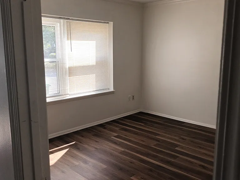8805 Long Beach Cir — Photo 13