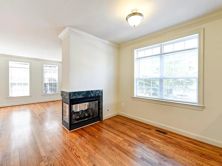 3426 Wilson Blvd — Photo 14