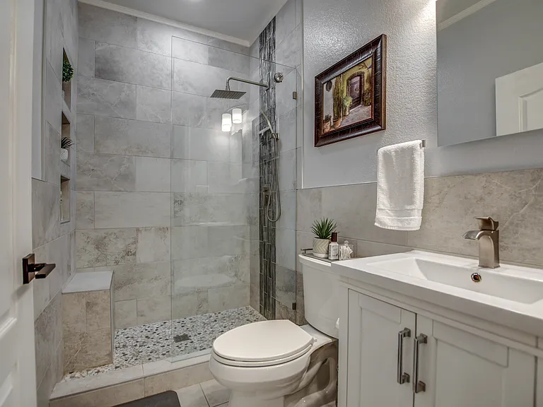 4525 N 22nd St #303 — Photo 33