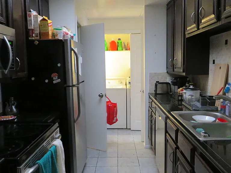 806 W 24th St — Photo 5