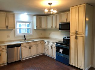 416 E Freedom Ave, Burnham, PA 17009