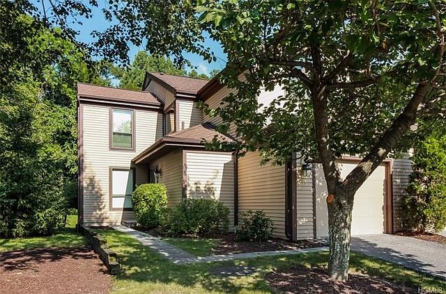 1st image of 56 Deerfield Ln