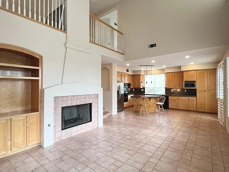 12214 Candy Rose Ct — Photo 8