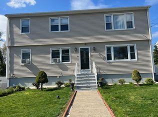 17 Yates St, West Haven, CT 06516