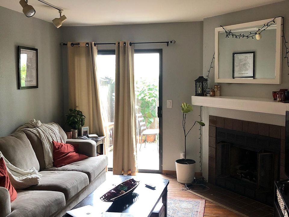 1st image of 1027 Tourmaline St
