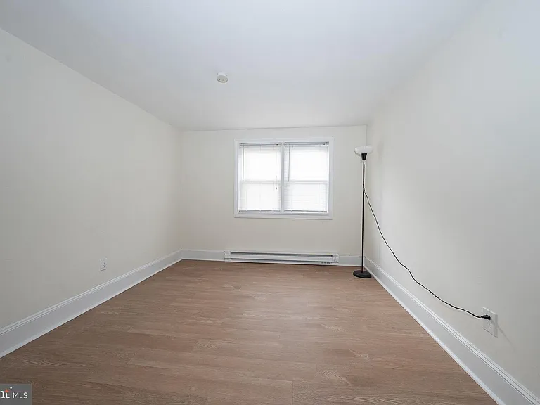 717 Miller St — Photo 54